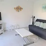 Frejus, Studio, 100 M De La Plage-Port Frejus